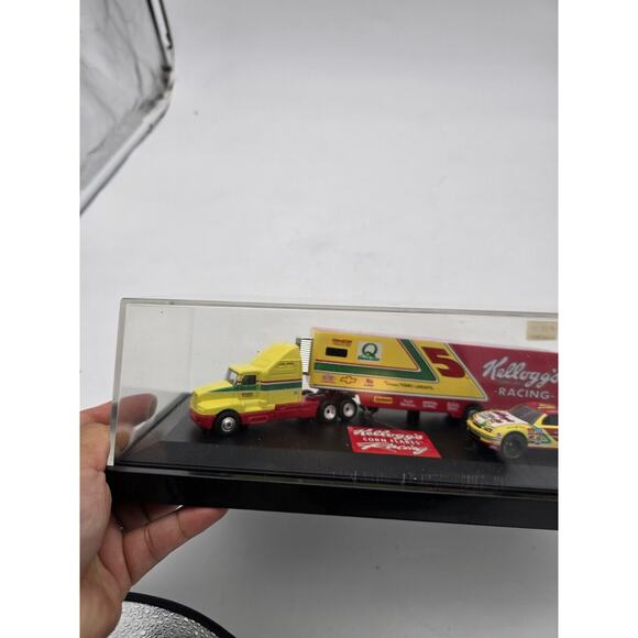 Rare Nascar #5 Terry Labonte Kellogg's Hauler & Car Diecast Matchbox Transporter - Picture 5 of 7